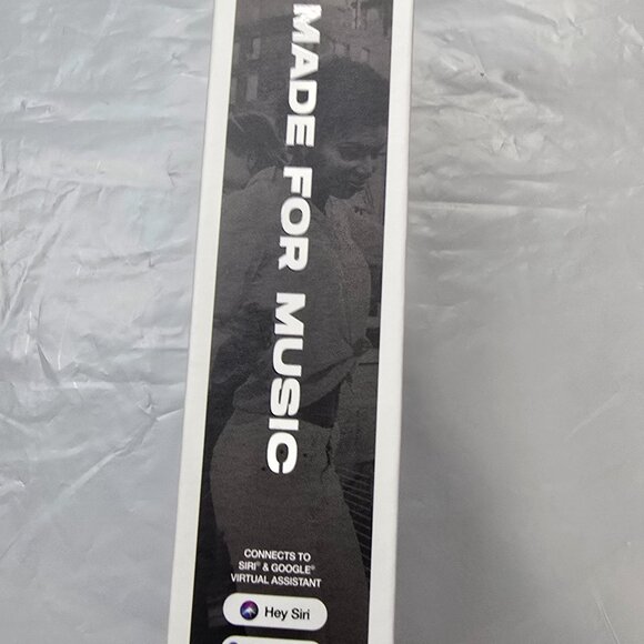 Rolling Stone Kashmir True Bluetooth Wireless Earbuds - Picture 6 of 9